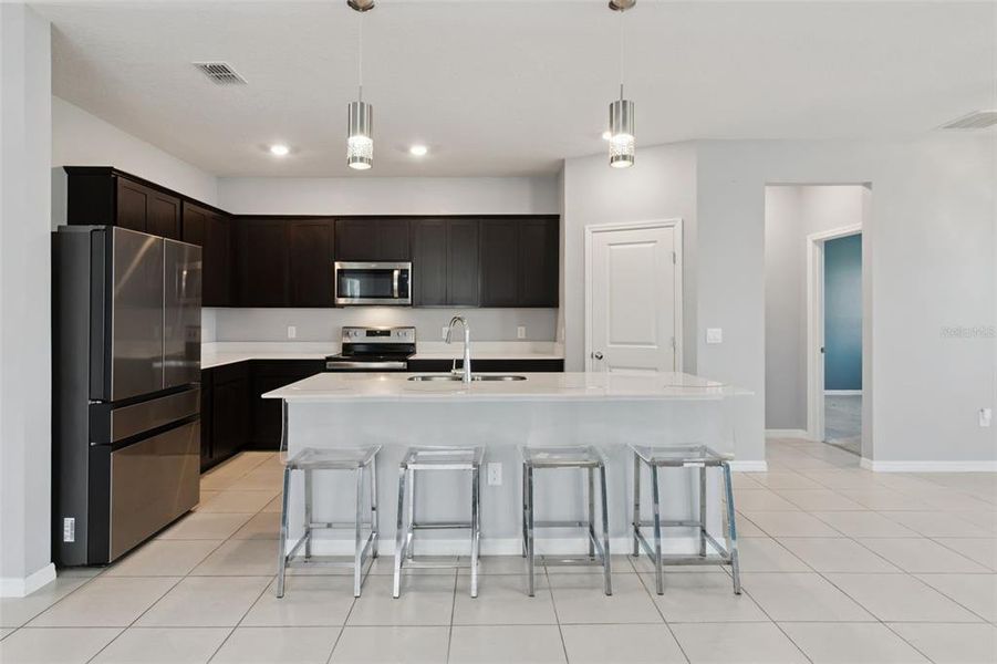 Furnished interior view inside a new home in , Lake Alfred (Image 20).