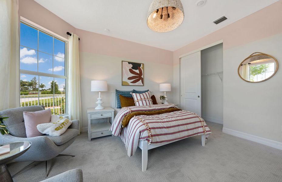 Representative furnished interior of a home built from the Easley by Pulte Homes in Highpointe, Stuart (Image 42).