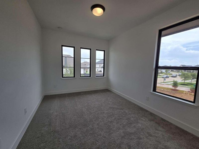 Spacious, unfurnished interior of a new home in , Richmond (Image 28).