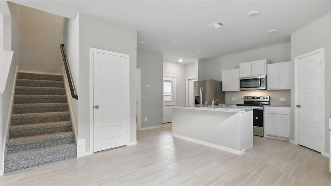 Spacious, unfurnished interior of a new home in Orchard Village, Fort Worth (Image 24). Spacious, unfurnished interior of a new home in Orchard Village, Fort Worth (Image 24).