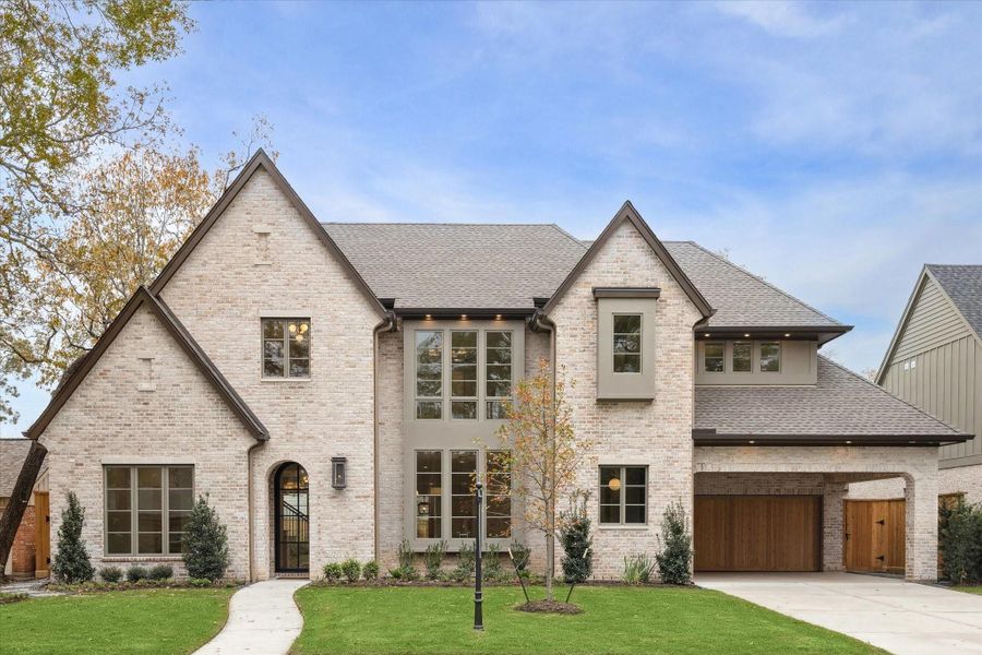 Wonderful tucked back Memorial location near Rummel Creek! Classic Old Bayou brick with expansive Sierra Pacific wood/clad windows! Oversized Iron Arched Front Door is welcoming! Wonderful tucked back Memorial location near Rummel Creek! Classic Old Bayou brick with expansive Sierra Pacific wood/clad windows! Oversized Iron Arched Front Door is welcoming!