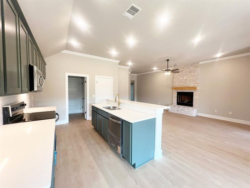Furnished interior view inside a new home in Washington Meadows, Sherman (Image 3). Furnished interior view inside a new home in Washington Meadows, Sherman (Image 3).