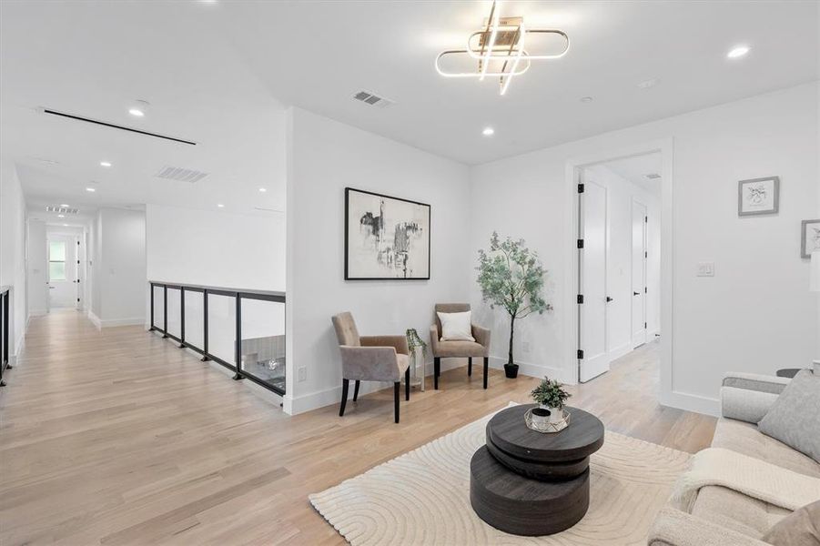 Furnished interior view inside a new home in , Dallas (Image 27). Furnished interior view inside a new home in , Dallas (Image 27).