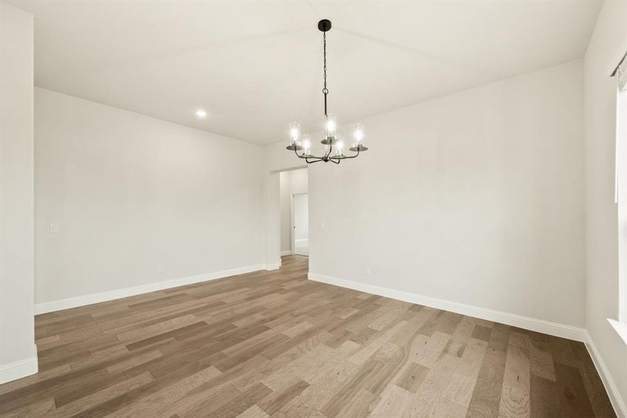 Spacious, unfurnished interior of a new home in The Retreat at North Grove 60, Waxahachie (Image 21). Spacious, unfurnished interior of a new home in The Retreat at North Grove 60, Waxahachie (Image 21).