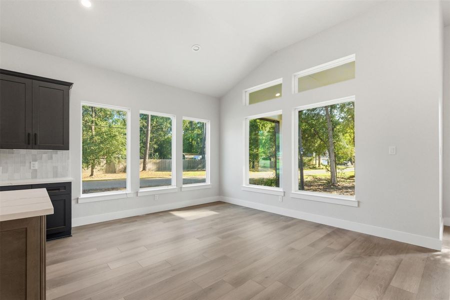 Breakfast area Breakfast area