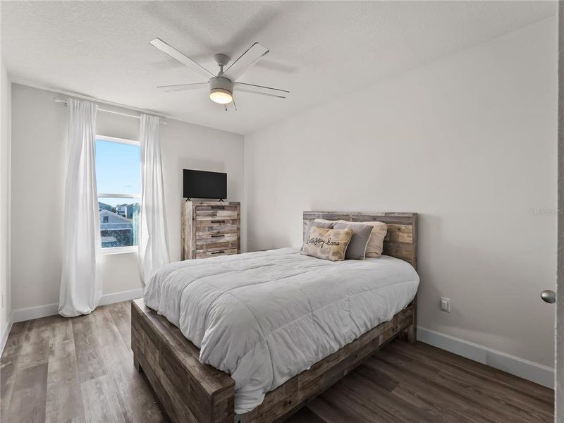 Furnished interior view inside a new home in Star Farms at Lakewood Ranch, Bradenton (Image 16).