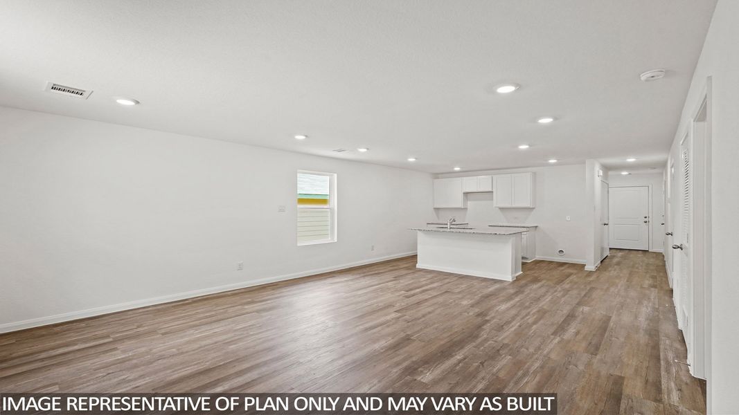 Spacious, unfurnished interior of a new home in McCrorey Trails, Conroe (Image 16).