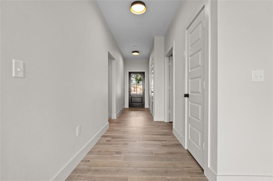 Spacious, unfurnished interior of a new home in , Lindale (Image 22). Spacious, unfurnished interior of a new home in , Lindale (Image 22).