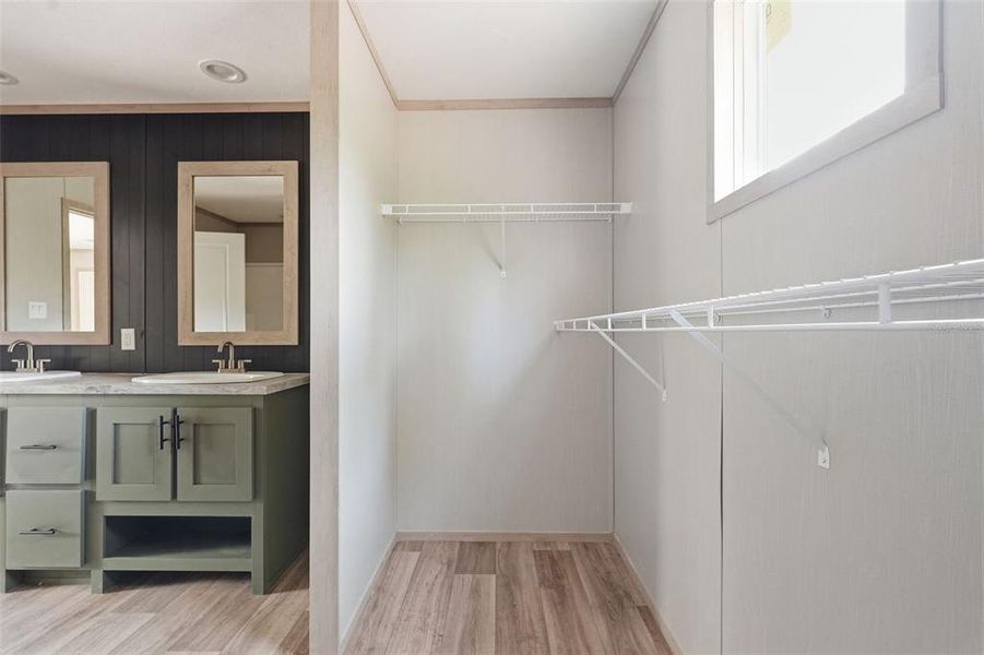 Image 38 of a home in .