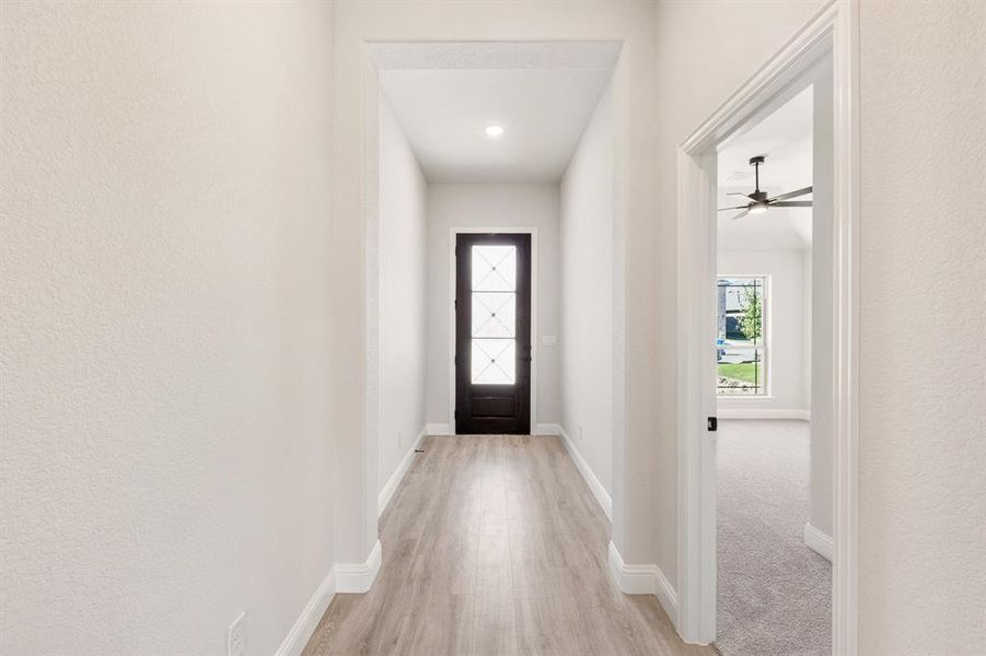 Spacious, unfurnished interior of a new home in Sunset Ridge, Alvarado (Image 29).