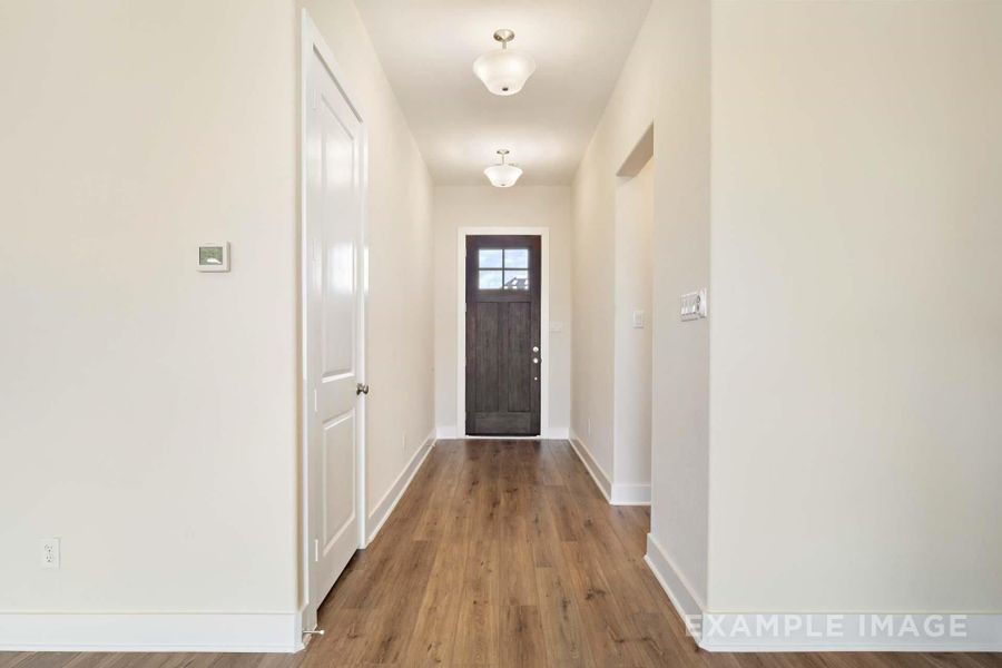 Spacious, unfurnished interior of a new home in Lago Mar, Texas City (Image 16). Spacious, unfurnished interior of a new home in Lago Mar, Texas City (Image 16).