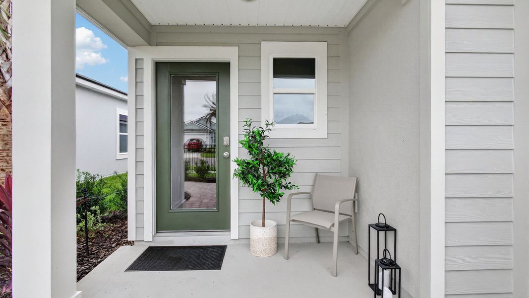 Exterior details and patio area of a home in Bridle Creek, Jacksonville (Image 2).