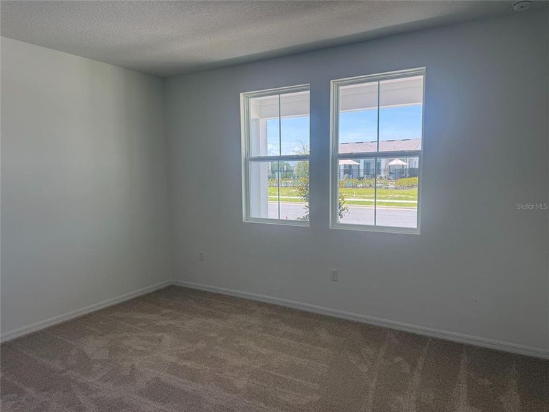Spacious, unfurnished interior of a new home in Trailside, Mount Dora (Image 14).