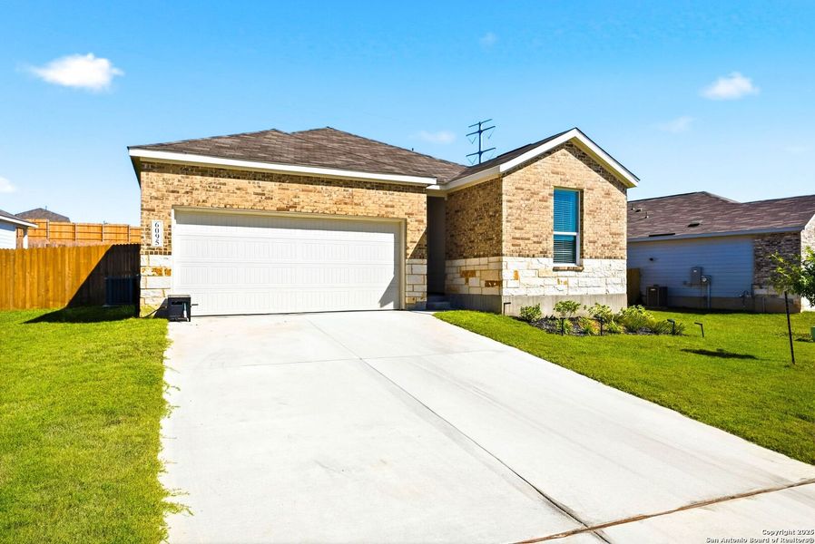 Image 34 of a home in Hidden Trails: Coastline Collection.