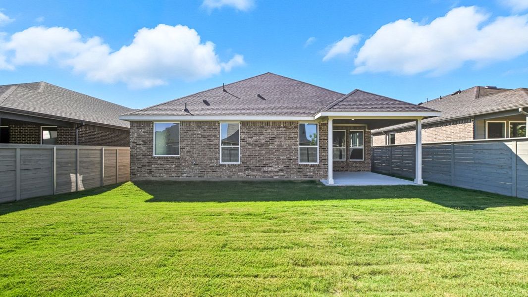 Representative exterior details of a home built from the BASSWOOD by D.R. Horton in Treeline, Justin (Image 3).