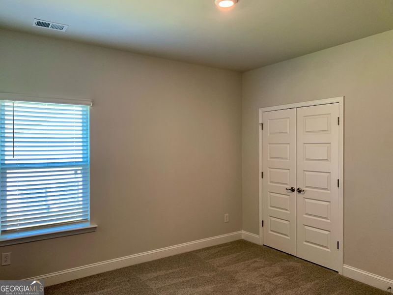 Image 11 of a home in Barrington Place.