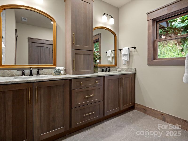 Furnished interior view inside a new home in , Maggie Valley (Image 9).