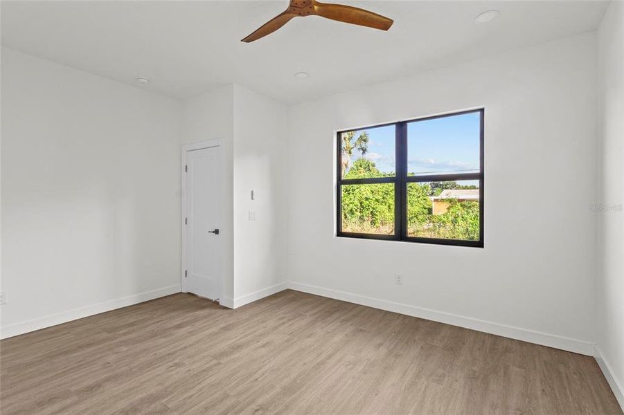 Spacious, unfurnished interior of a new home in , Punta Gorda (Image 13).