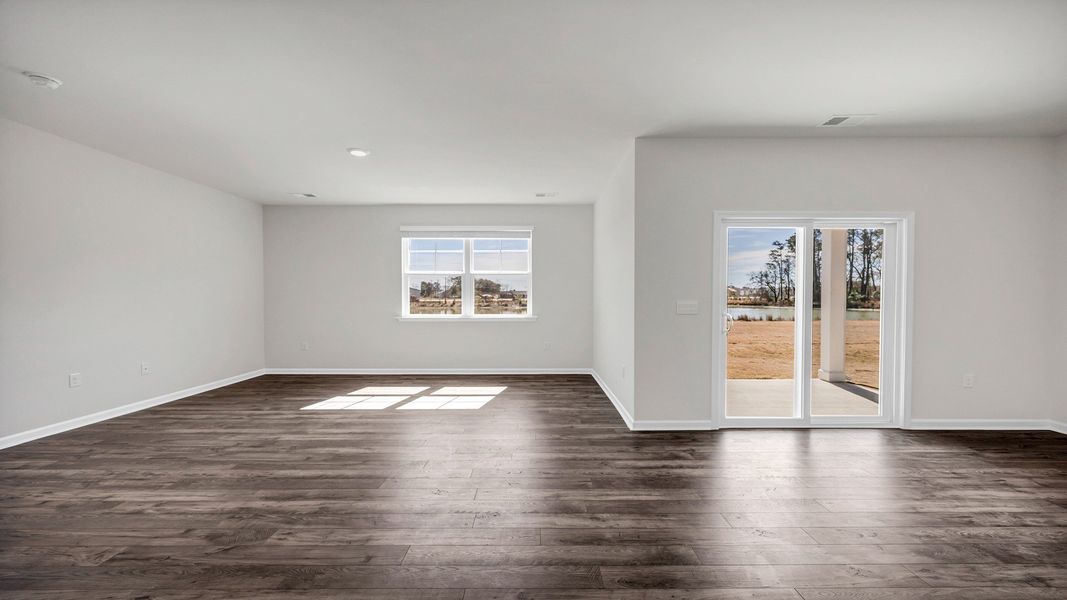Spacious, unfurnished interior of a new home in Gates Village, Lugoff (Image 13).