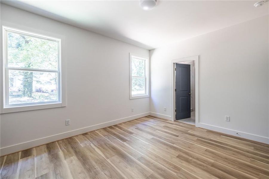 Spacious, unfurnished interior of a new home in , Atlanta (Image 45).