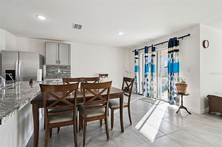 Furnished interior view inside a new home in River Park, Temple Terrace (Image 10).