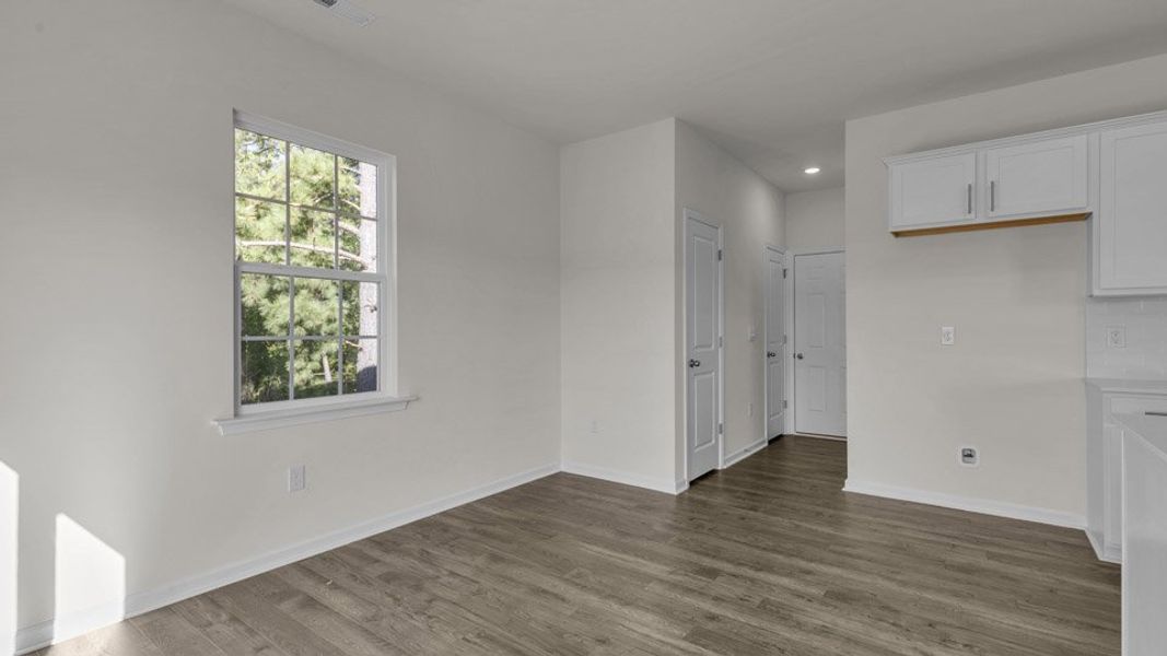 Spacious, unfurnished interior of a new home in Dail Farm, Farmville (Image 25).