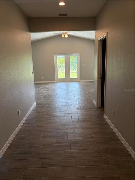 Spacious, unfurnished interior of a new home in , Rotonda West (Image 3).