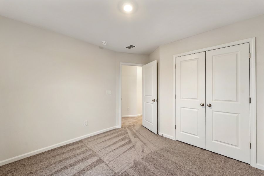 Spacious, unfurnished interior of a new home in Tucker Ridge, Pendleton (Image 21).