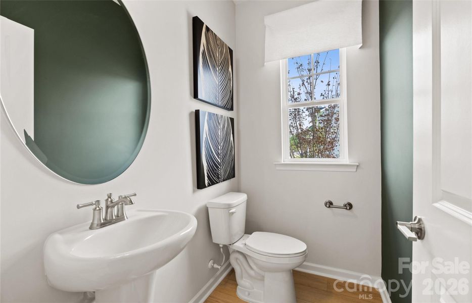 REPRESENTATION PHOTO REPRESENTATION PHOTO