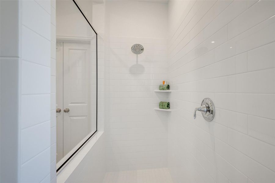 Close-up of interior finishes inside a home in Anniston, Katy (Image 20).