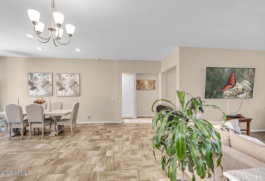 HK5A0606-1280 HK5A0606-1280