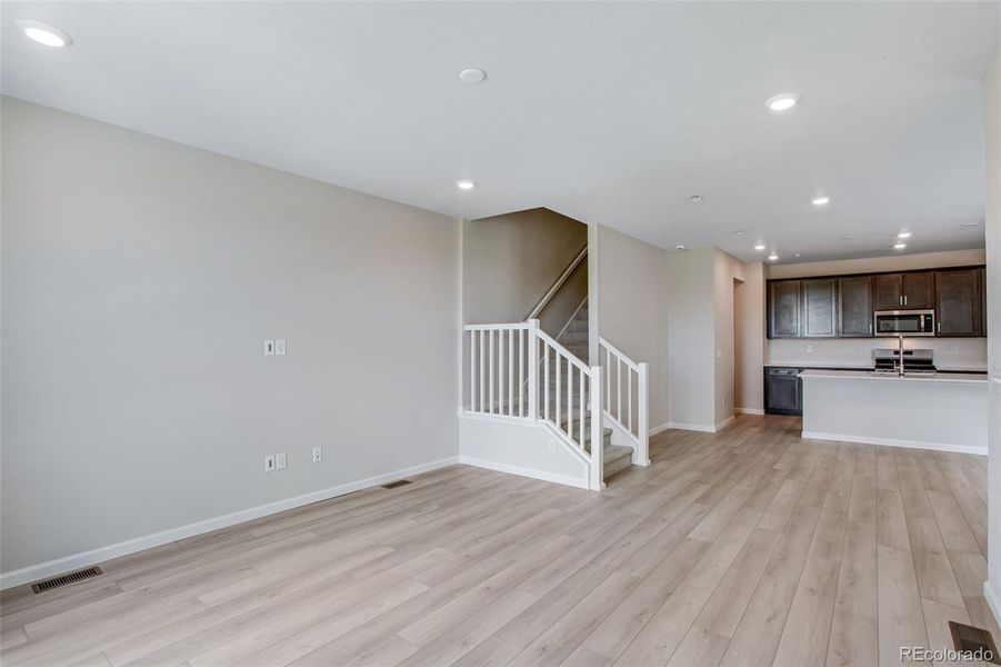 Spacious, unfurnished interior of a new home in Sugar Mill Village, Longmont (Image 40). Spacious, unfurnished interior of a new home in Sugar Mill Village, Longmont (Image 40).