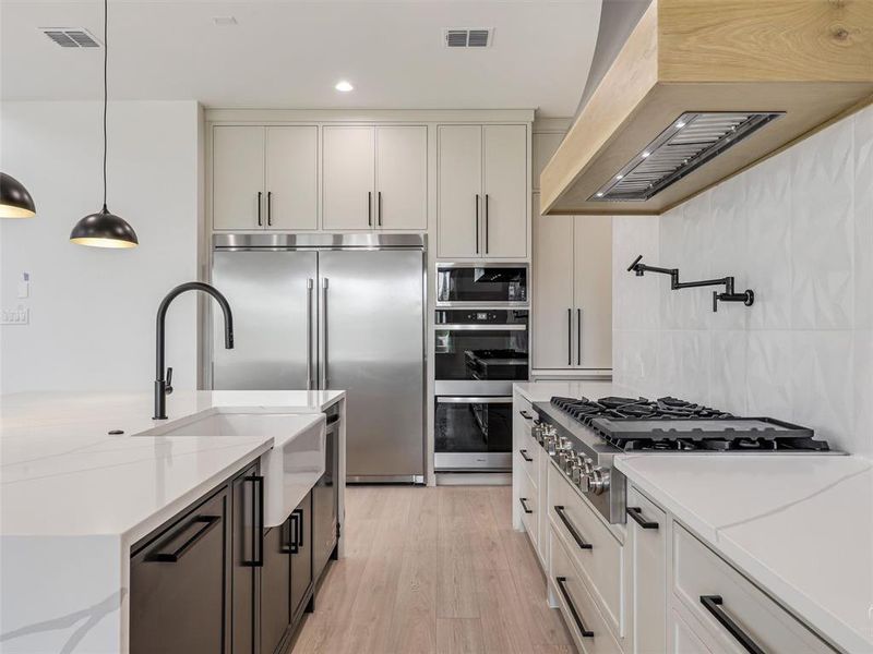 Furnished interior view inside a new home in , Gunter (Image 12).