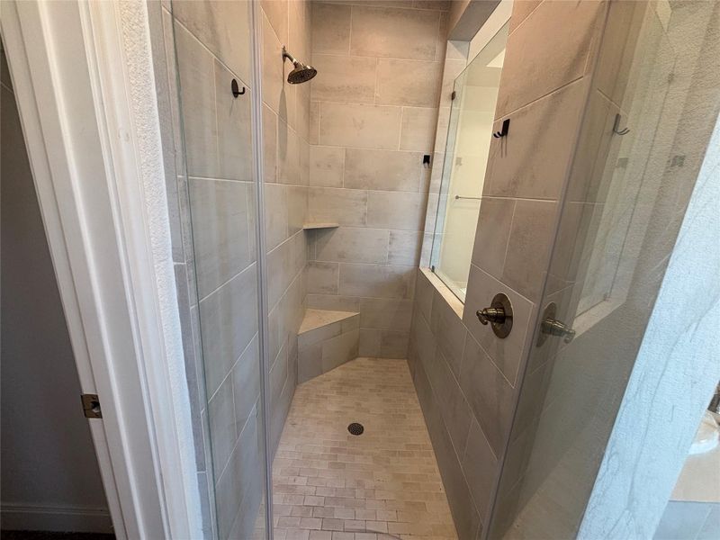Image 28 of a home in Lariat 60'.