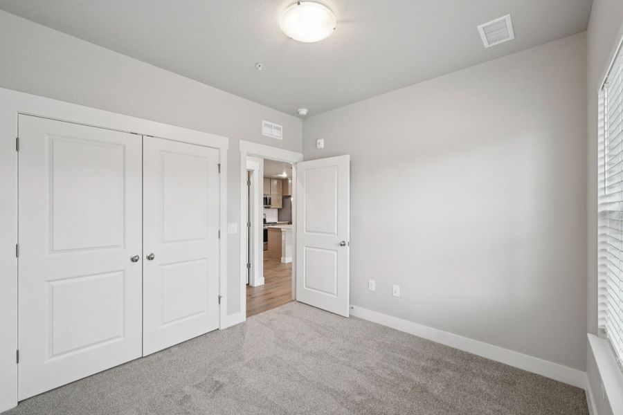 Spacious, unfurnished interior of a new home in Highlands at Fox Hill, Longmont (Image 18). Spacious, unfurnished interior of a new home in Highlands at Fox Hill, Longmont (Image 18).