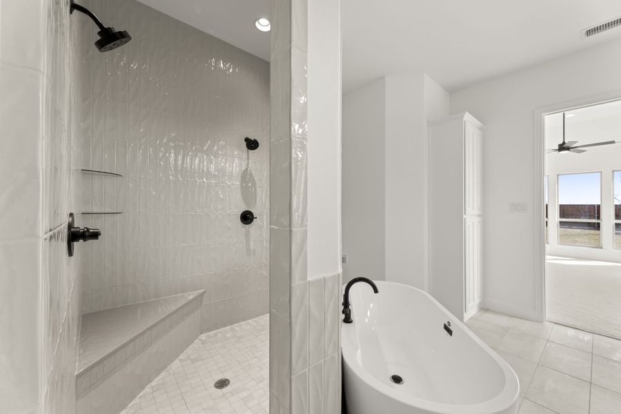 Representative furnished interior of a home built from the Somerset by Windsor Homes in Winding Creek, Rockwall (Image 15).