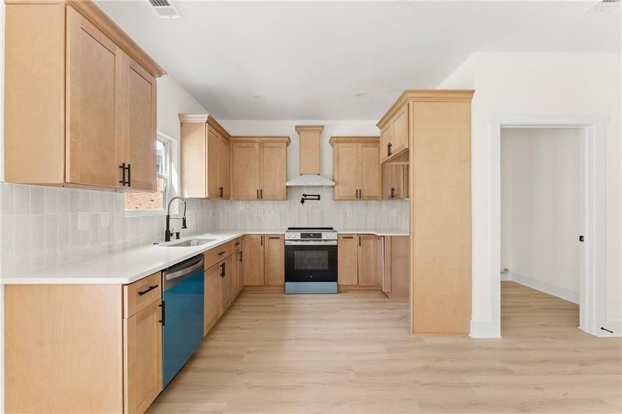 Furnished interior view inside a new home in , Clarkesville (Image 9).