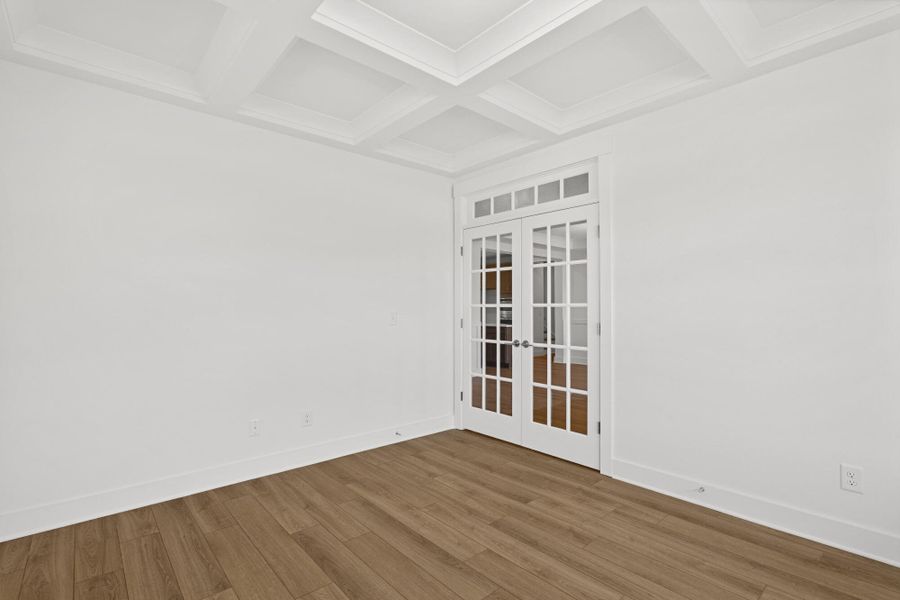 Spacious, unfurnished interior of a new home in Hancock Farms, Aiken (Image 19).