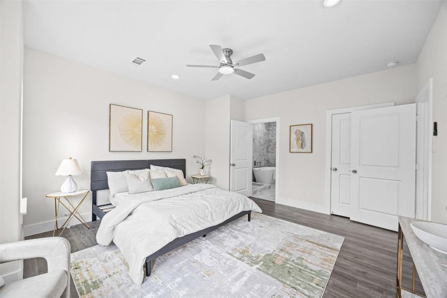 Furnished interior view inside a new home in , Houston (Image 16). Furnished interior view inside a new home in , Houston (Image 16).