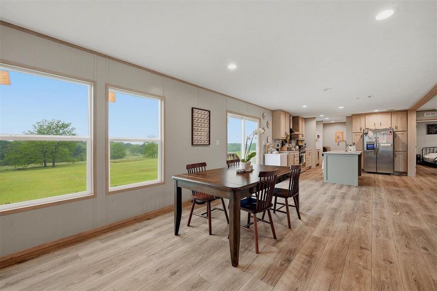 Furnished interior view inside a new home in , Whitewright (Image 6).