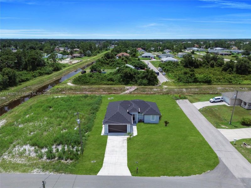 Image 32 of a home in .