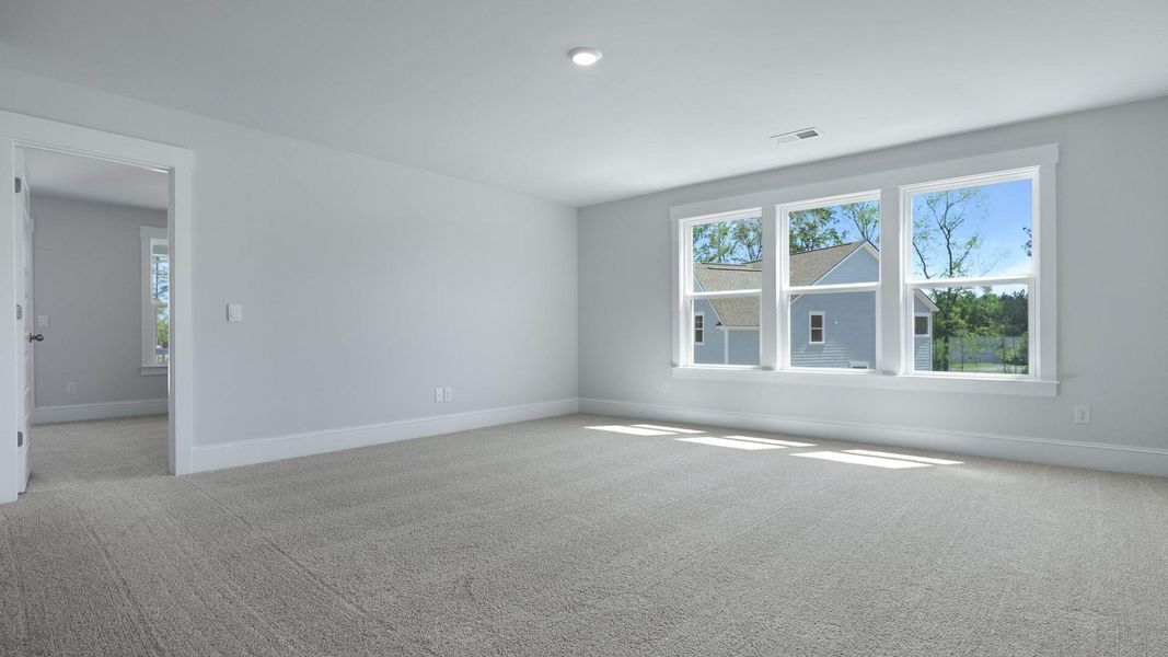 Spacious, unfurnished interior of a new home in Berkeley Bay, Ridgeville (Image 31).