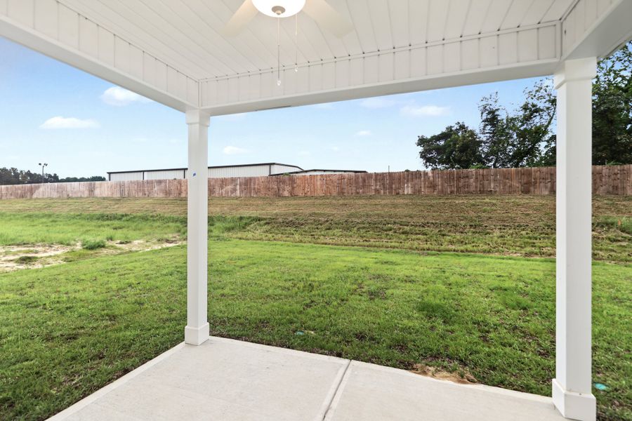 Exterior details and patio area of a home in Jordan Grove, Conway (Image 27).