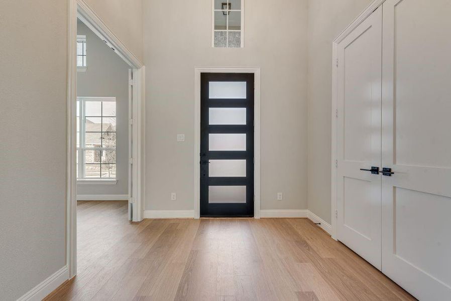 Spacious, unfurnished interior of a new home in Monterra, Fate (Image 28). Spacious, unfurnished interior of a new home in Monterra, Fate (Image 28).