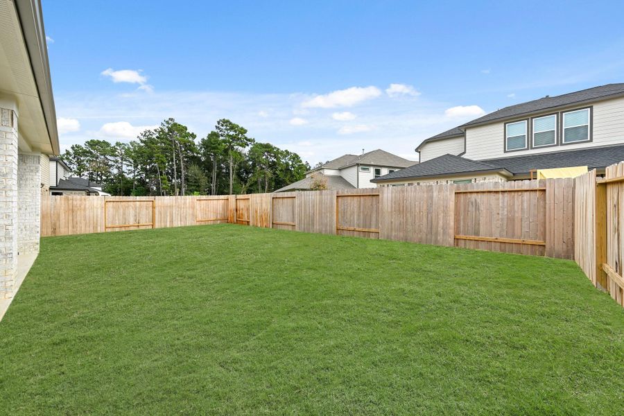 Exterior details and patio area of a home in Barton Creek Ranch, Conroe (Image 3). Exterior details and patio area of a home in Barton Creek Ranch, Conroe (Image 3).