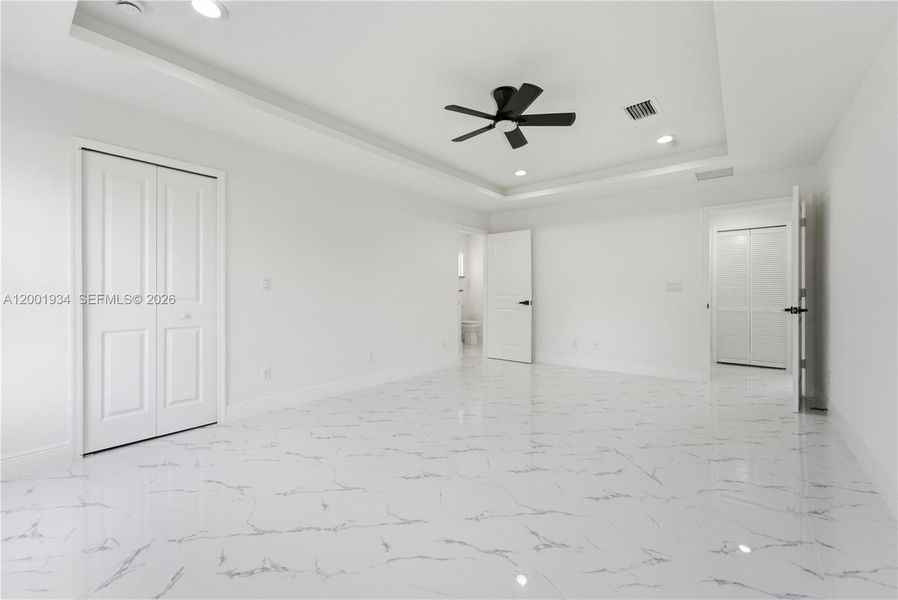 Spacious, unfurnished interior of a new home in , Port St. Lucie (Image 35).