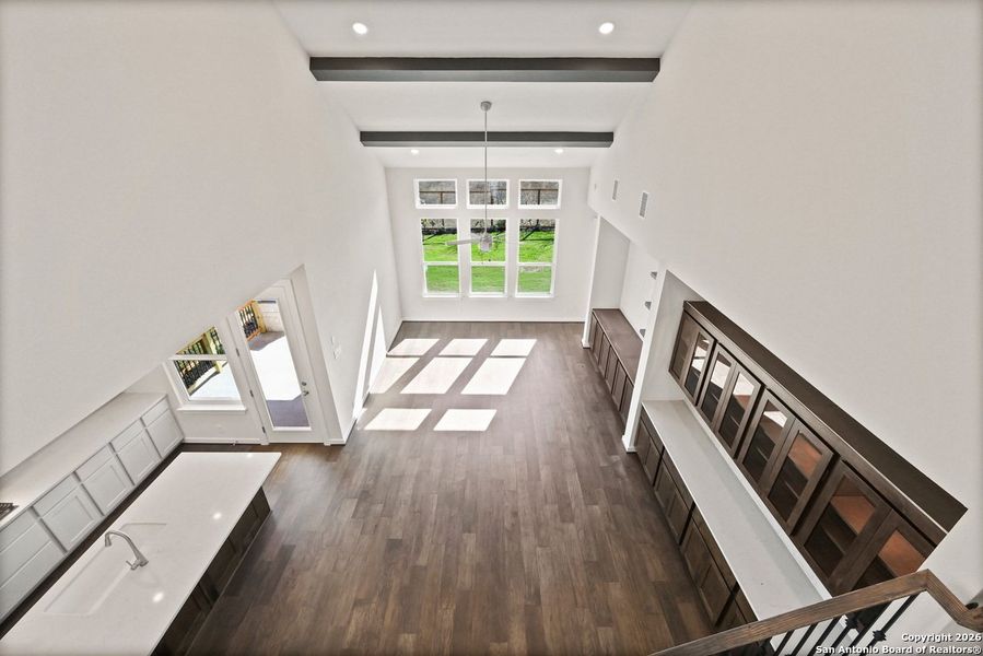 Spacious, unfurnished interior of a new home in The Crossvine, Schertz (Image 16).