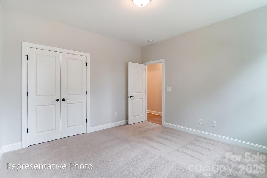 Spacious, unfurnished interior of a new home in Rone Creek, Waxhaw (Image 21).
