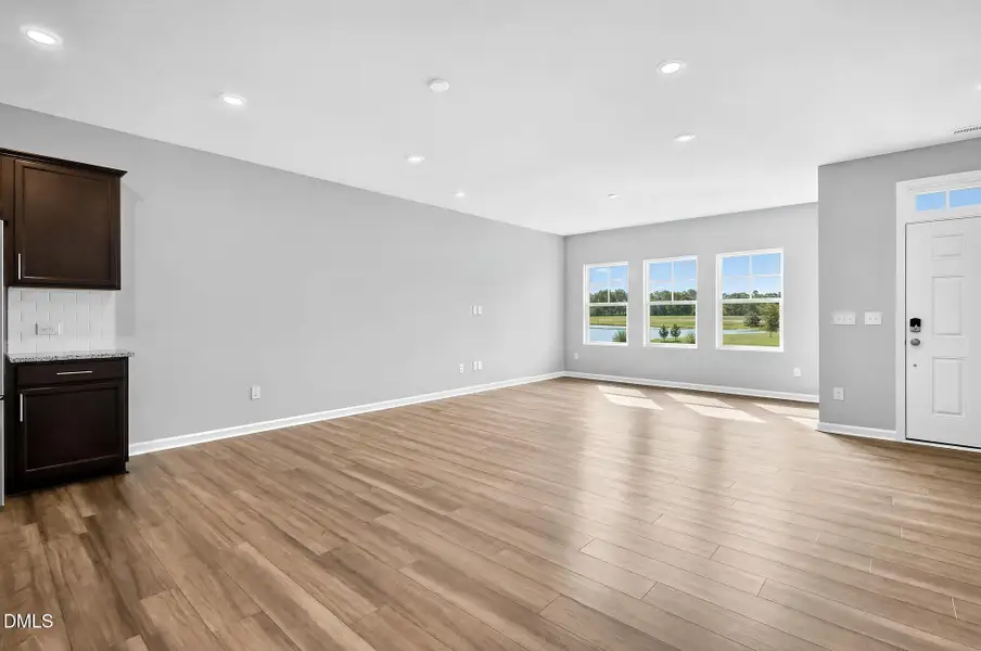 04_322_Marmalade_Sky_Ln-Living_room-copy