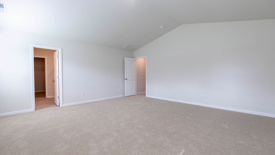 Spacious, unfurnished interior of a new home in The Landing at Summerhaven, Mebane (Image 20).